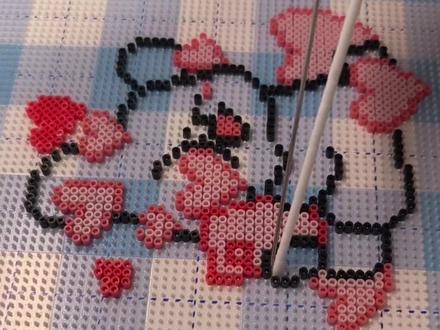 今天来拼冰块哥最喜欢的线条小狗~是最解压的铺色环节💕
图纸老师我发在评论区里啦~(这个线条小狗真的好好看!)
#新年上上签 #拼豆 #我染上了拼豆 #拼豆日常 #线条小狗拼豆