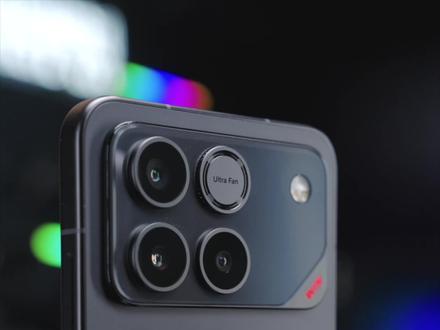 手机有了1万毫安时电池 续航堪比充电宝!?荣耀WIN上手体验
不敢想不敢想,手机电池容量居然来到10000毫安时了!荣耀WIN这次除了超大电池,还有185Hz超高刷屏幕、第五代骁龙8至尊版以及主动散热风扇,来看看它的表现是不是以及稳赢了?#荣耀WIN #荣耀WINRT #数码科技 #硬核玩家计划 #手机评测