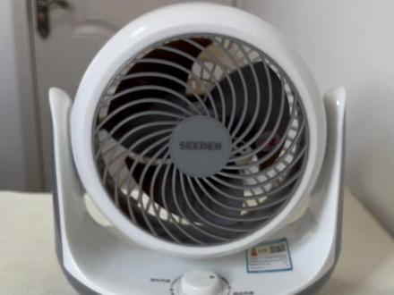 #风扇清理#清洗电风扇 #空气循环扇 今天给大家演示1868这款空气循环扇的详细拆解清理方法!