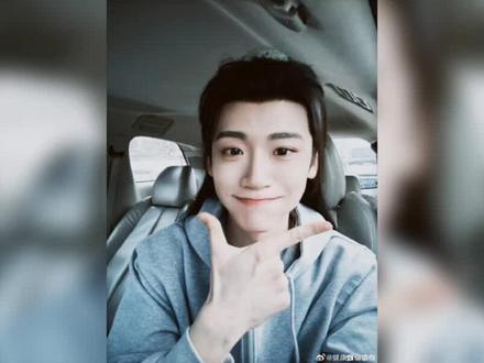 内娱卷王天花板!#李卿戏里破碎白月光,#戏外反差萌疯了