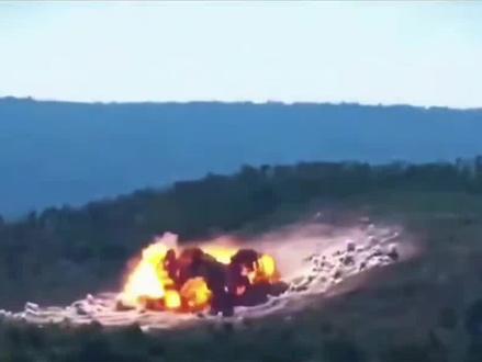 不到48小时,东大承建大桥被炸,泰军方封海,特朗普的调解已失败