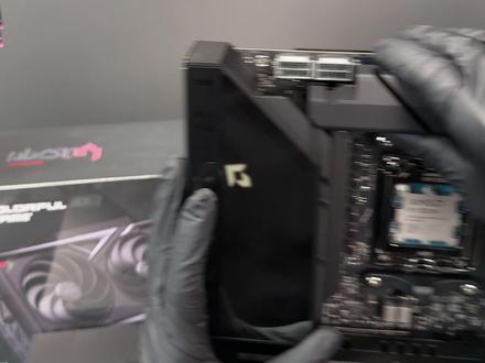 第一视角装机分享 装机师傅的小主机,R9 9950X3D2+RTX5090D顶配版黑武士TK-3,这主机好看吗兄弟们#广州零度 #装机 #电脑配置 #七彩虹 #七彩虹显卡