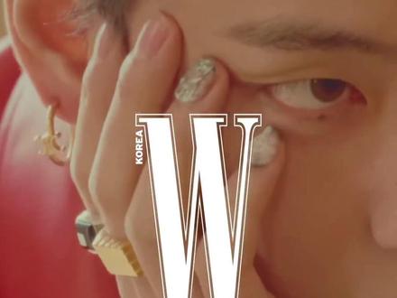 金泰亨退伍后封面首秀花落W Korea 金九