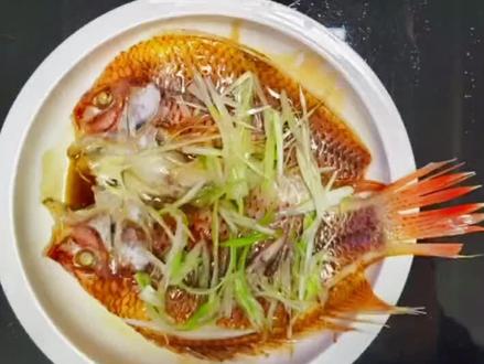 春季孩子长身体要多吃营养又美味海鱼哦!分享清蒸海红鲷的做法!#抖音美食