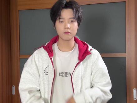 100首!一镜到底 无剪辑#热门舞蹈 #一口气跳完100首热门舞蹈 #抖音年味舞蹈大赏 #青年创作者成长计划