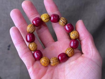 藤云 #桃枭 一桃压百魅,一枭镇千邪#桃枭 #朱砂 #盗墓笔记 #文玩核桃