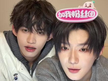 云熠小世界12月10日直播!好甜!! #云熠小世界 #好甜 #向全世界安利 #磕糖 50分钟的直播,真的就从头到尾很甜,很好嗑,就挑着剪了一些我超级喜欢的片段,太多了,还有好多素材,留着慢慢剪。