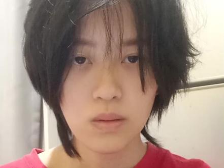 女儿豆包太黏人了 #豆包 #猎奇 #迷惑行为 #抽象