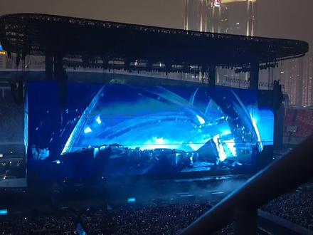 音响太震撼了,舞台第一眼看到也大得夸张#薛之谦演唱会 #薛之谦 #薛之谦万兽之王演唱会