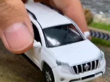 可以定制车牌号的小普拉多