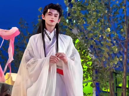 my love娜塔莎~ #天津欢乐谷 #天津国潮文化节 #国潮文化节 #这谁顶得住啊 #抽象