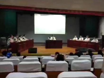 我的大侄女,
季畅畅代表临沂去东营参加山东省第五届高中辩论赛
优秀的少年,闪闪发光
#青年强则国家强