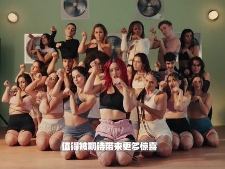 她出道第二张专辑就入选滚石杂志五百大专辑,西语天后ROSALÍA 6年音乐历程回顾#欧美歌曲 #西班牙 #音乐 #弗拉门戈 #歌手
