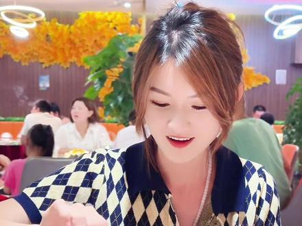 快来万家灯火吃香的喝辣的喽~#这店环境太好了 #艾特你的饭搭子请你吃 #这家店回头客超多想吃你就来 #快来一起尝个鲜