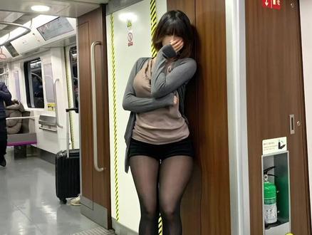 醒图邪修p图教你如何修出大长腿#醒图p图教程 #醒图 #醒图创作者#出片不用动脑