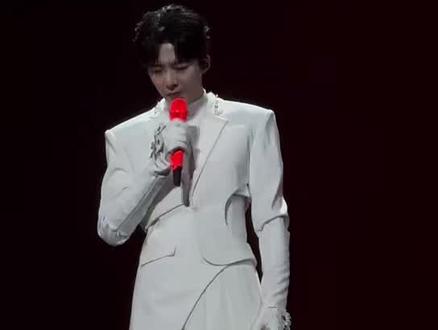 20251220大连演唱会现场版“不然算了吧”最近一直单曲循环的一首,超爱的#刘宇宁 #刘宇宁大连演唱会