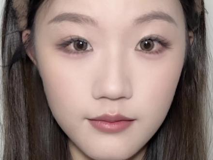 陈圆圆老师我要跟随你一辈子! 平地起高楼 新手也能学会鼻子修容的详细教程!
#修容 #新手化妆教程 #陈圆圆跟练 #美妆 #美妆小技巧
