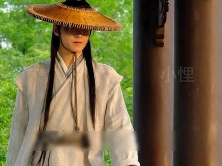 韩立告别天南的最后一战终于来了!但他做梦都没想到,自己竟会成为云露老魔偿还人情的蝼蚁。#凡人修仙传 #闲鱼省钱神券 #神奇的闲鱼