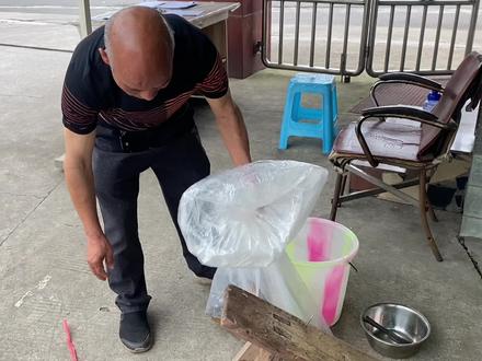 杰哥私房菜——“苦茭烧鳝鱼”,加点五花肉和高笋进去,太好吃了