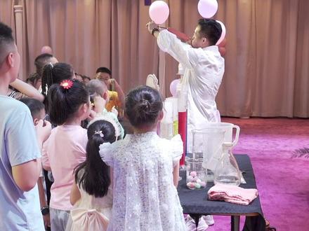 十二岁生日这么过,才有仪式感#仪式感不能少 #生日快乐🎂🎈 #不管几岁快乐万岁 #太原卓辰宴 #不一样的生日庆 @DOU+小助手