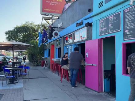 比特币“冲高即跌”:长期持有者套现1400亿,ETF 也在撤 #比特币 #BTC #加密货币 #比特币走势 #虚拟货币