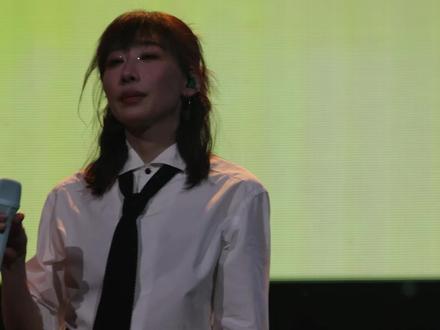 一生何求,谁计较赞美与诅咒
到了深圳就唱点粤语歌
#任素汐 #任素汐深圳首场演唱会 #任素汐一日即日日live #演出不戒断