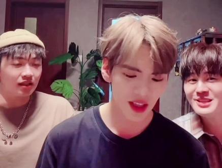 #毕雯珺 220504抖⁹🎼直播&颜人中&李俊毅《普通朋友》