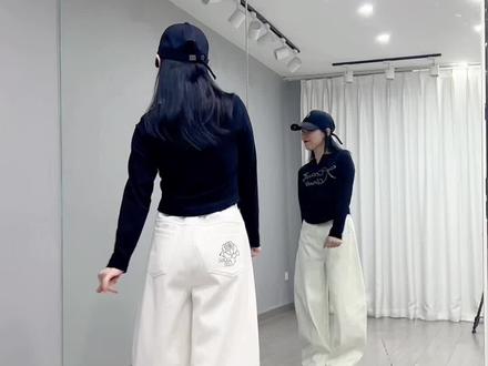 青山巅完整版,加绒工装裤有 #新歌上线 #广场舞dou起来