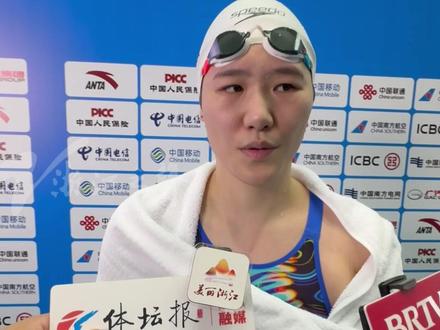 从天才少女到泳坛老将,这是叶诗文的第四次全运之旅,经历了身体和情绪上的问题,感觉自己准备得还不够充分,只有两个月时间备战全运会:既然站上赛场 还是要充满自信 :相信自己。#2025全运会 #媒体精选计划 #叶诗文