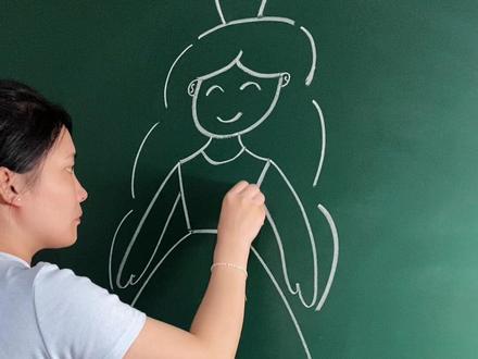 简单画小公主啦#一学就会系列 #简笔画公主 #粉笔画