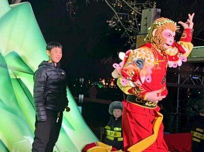 “雪饼猴”王铁柱和12岁少年跳拉丁舞 #雪饼猴王铁柱 #王铁柱#雪饼猴@王铁柱(雪饼猴🐒) @雪饼猴的台前幕后 @铁柱脱口秀