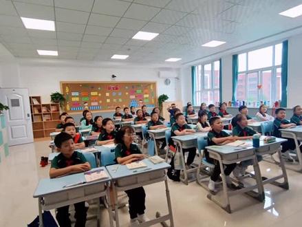 #宝鸡#宝鸡学校 宝鸡智博学校的特色国学课,孩子轻松上课家长比什么都开心@依米娜(娜娜儿)