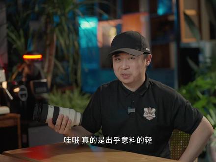 选FE 70-200mm F2.8 GM OSS II的理由很简单,便携,内变焦设计,适用于人像、风光、微距、运动、动物等主题拍摄,是名副其实的多用途高素质镜头#索尼70200gm2 #比蓝摄影器材 #摄影器材