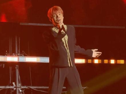 从此“玉环混蛋”出名了。。
@胡夏 和@李荣浩 在演唱会上空耳,把玉环文旦听成混蛋😆#胡夏 #李荣浩 #玉环文旦 #玉环演唱会 #空耳