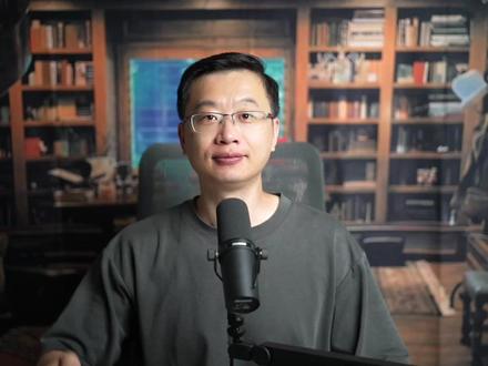 殷商献祭的羌人,在甲骨文中记载,他们不是人类的后代 在殷商甲骨文中,羌人被反复记录,却并非作为敌人或臣民出现,而是长期、系统性地被用于献祭。卜辞中不仅点名羌人,还详细记载了烹、伐、卯、戠、俎、烄等处理方式,这种“专属性”在人牲记录中极为罕见
更奇怪的是,羌人在献祭总量中并不算多,却屡屡被单独点名。这引出了一个长期被忽略的问题:为什么殷商如此偏爱羌人?他们究竟特殊在哪里?
本集从甲骨卜辞出发,结合炎帝神农氏、黄帝系谱、《山海经》中氐羌与人面鱼身族群的记载,追溯羌人与女娲、龙族混血神话之间的关联。同时对照苏美尔文明中的 Apkallu(七贤者)传说,以及古希腊关于海中智慧生命的记述,尝试还原一种可能被后世神话化的“上古智慧族群”。
#甲骨文 #睡前故事 #神秘故事 #殷商 #历史