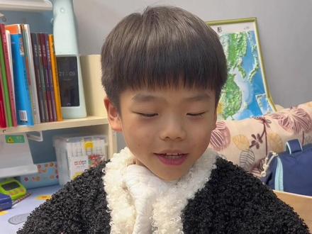 做完作业想吃橘子🍊?可以!用五感法说一说吧,说的好就满足你😂为了吃,小朋友也是拼了,边说边咽口水#五感法写作文 #二年级语文