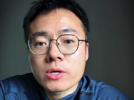 近期iPhone17系列降价规律预测及入手时机 刚需直接冲,能等就618。大家都不买,横盘3个月的17也得降价。#iPhone #iPhone17 #苹果手机降价 #实话实说 #618好物节 @DOU+小助手