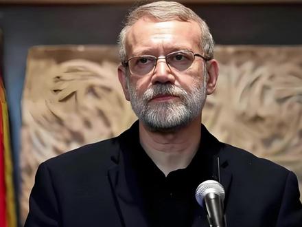 伊朗发动第68波攻势,美以中东霸权要崩?难道真要栽在伊朗手里 常年在中东说一不二、想打谁就打谁、想暗杀谁就暗杀谁的美以两国,真的要迎来属于他们的“末日审判”吗?很多人一直觉得,中东这片土地就是美以的后花园,他们手握先进武器,掌控地区话语权,任何国家都只能忍气吞声,可现实偏偏狠狠打破了这个固有认知。当地时间3月20日,伊朗伊斯兰革命卫队直接官宣,发动“真实承诺-4”行动第68波攻势,这不是以往小规模的试探性反击,而是直指美以核心利益的硬核打击,甚至对外放出明确表态,要让美以相关核心官员、军事指挥官及一线士兵,即便身处国外度假,也再也没有绝对的安全可言。#硬核深度计划 #全球创作者计划 #零基础看懂全球 #时代的荣耀 #伊朗