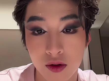 260622龚钊直播cut “百变小钊”长发短发都好看!!期待解锁更多的新造型呀~#龚钊 #直播新造型 #直播cut #录屏直播分享 #解锁新发型