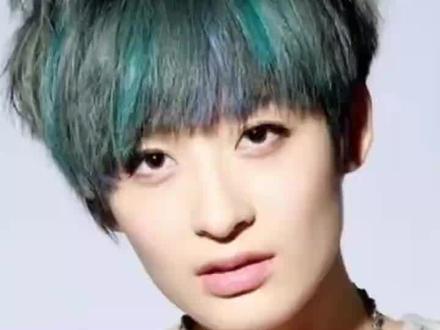 曾轶可事业陷入停滞 >>