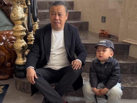 付飞社新歌《孝行天下》感谢大家支持