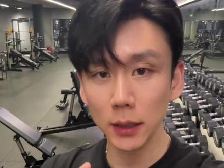 素质也是个人魅力的窗口 #健身日常 #UniverseX