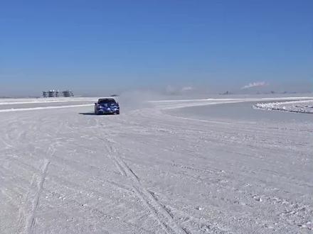 尚界Z7冬测视频,被网友质疑AI造假,保时捷官号发布雪地漂移日常,配文:看好我只示范一次#尚界Z7#冬测#AI#保时捷#雪地漂移