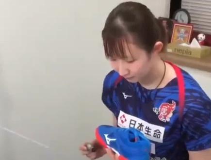 早田希娜签名乒乓球🏓球鞋