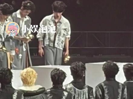 七匹狼以后都是光明的日子 #荣耀之战 #TFing #七匹狼 #张峻豪 #余宇涵