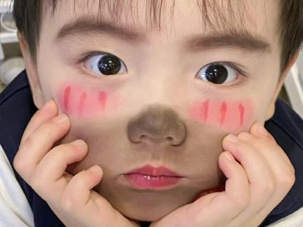 #画个熊出没仿妆去见翠花 #小样迷不死你 #俺们村的村花 安排 别的小朋友有的你也有