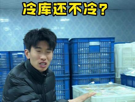 蛋糕爆浆也要质疑,粉丝宝们我没招了#张导演榴莲千层 #千层蛋糕 #动物奶油蛋糕