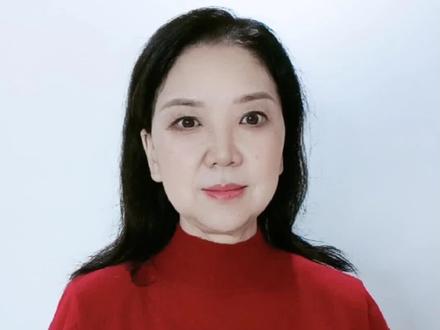 有朋友对剪映里 怎样分割 删除视频中间部分不会操作,#教程 来了#手机摄影 #抖音知识分享 #剪辑教程