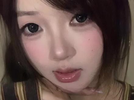 超有感觉的古早妆容搭配侧马尾~直接梦回小清新文艺风时代!晒晒我的520妆容跟练作业~交作业啦!@姜乘澜 #新手化妆教程 #跟着姜乘澜学化妆 #方圆脸 #单眼皮 #妆教