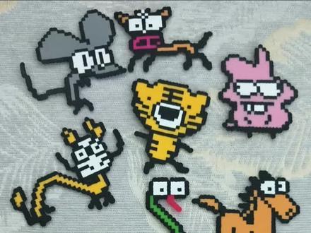 十二生肖拼豆拼豆,好喜欢这个鸡,呆呆的可爱可爱#拼豆diy #拼豆豆手工 #十二生肖 #我爱拼豆